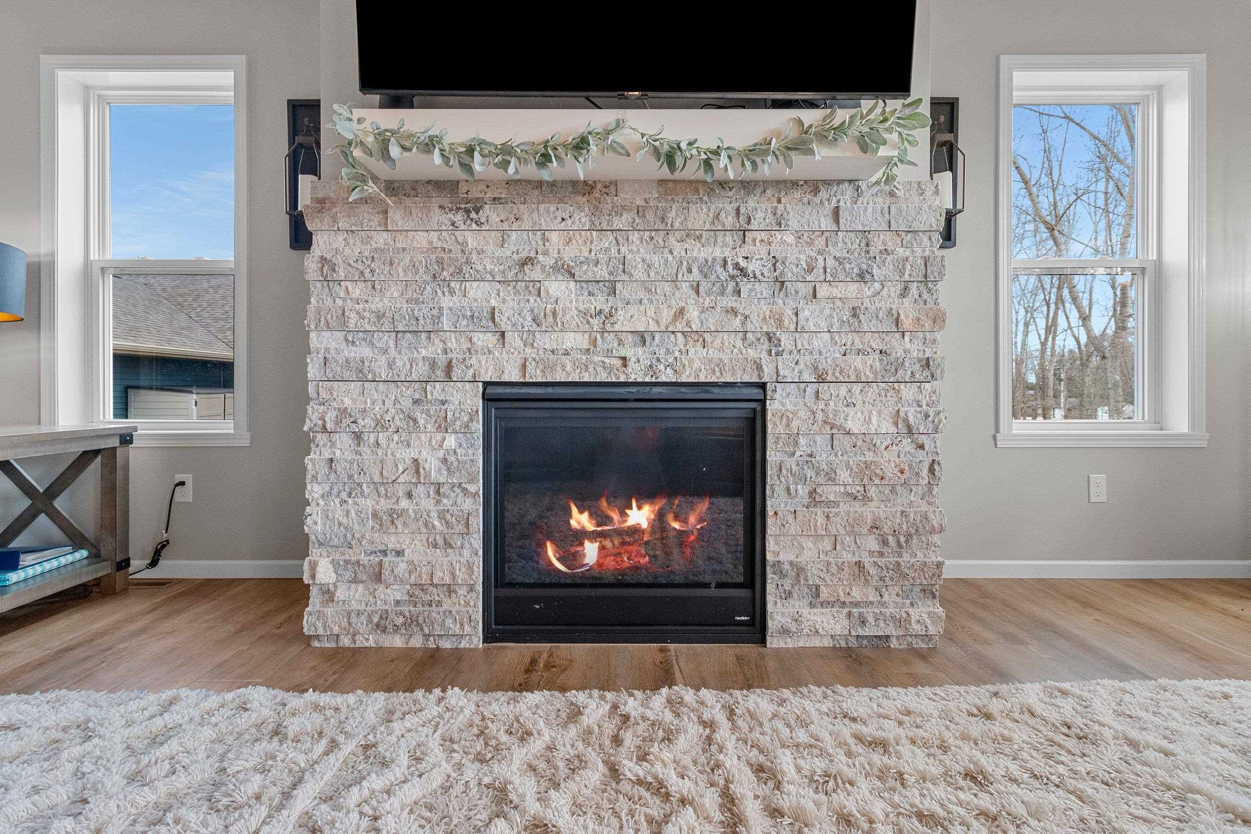 1221 Velsen Road Green Bay, WI 54313 - Photo 9 of 49