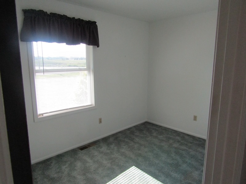 152 Brookwood Drive Decatur, IN 46733 - Photo 12 of 19 Gallery Image 12