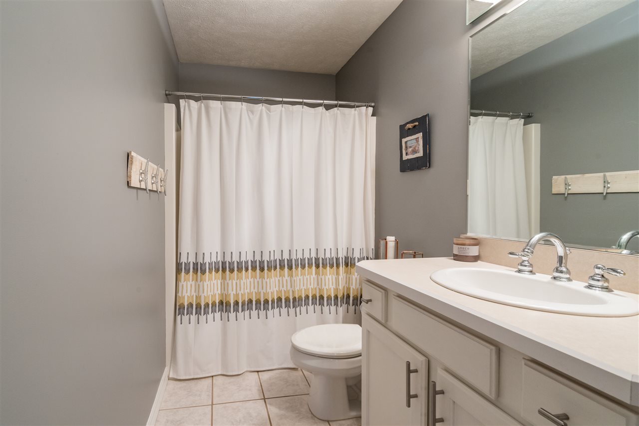 10836 Blue Ridge Lane Traverse City, MI 49684 - Photo 8 of 29 1866028-7.JPG