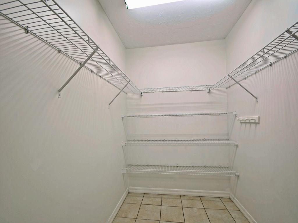 774 24th Square Vero Beach, FL 32962 - Photo 17 of 33 a view of a small space