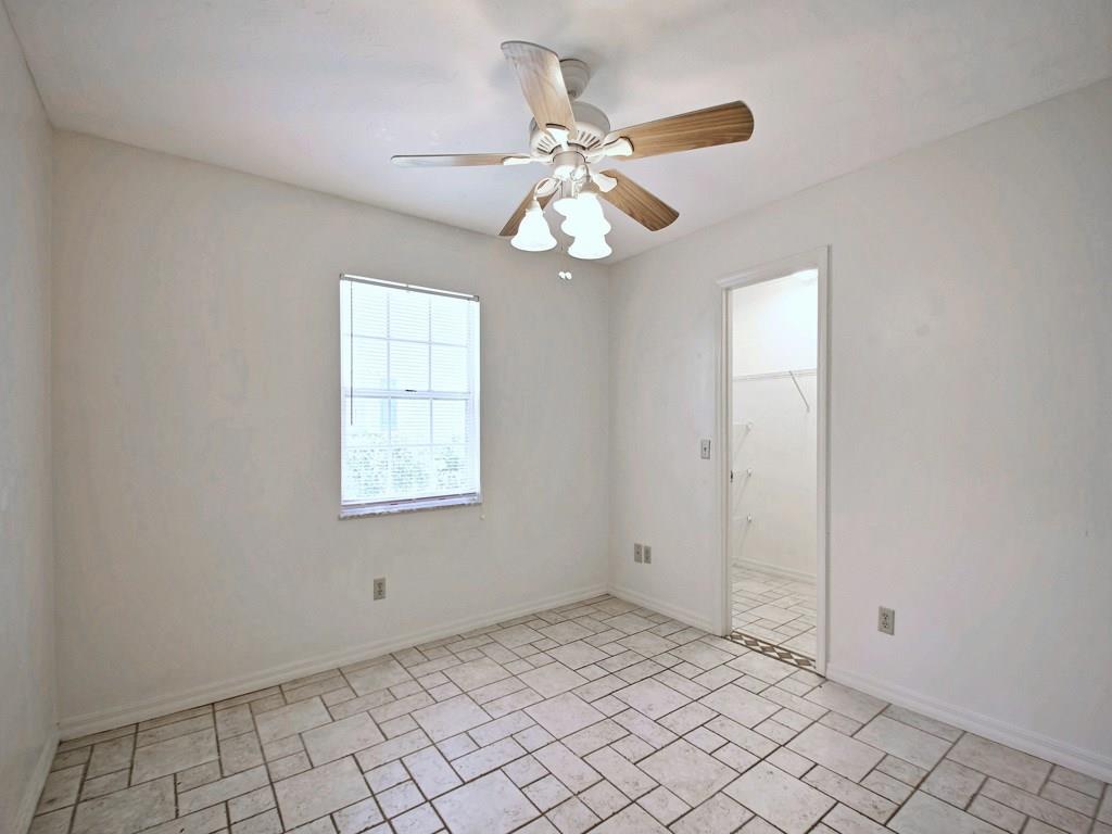 774 24th Square Vero Beach, FL 32962 - Photo 18 of 33 a view of an empty room and window