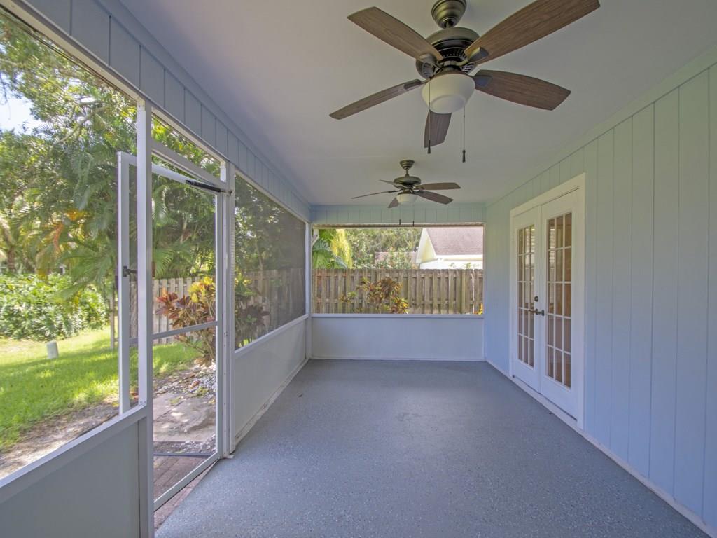 774 24th Square Vero Beach, FL 32962 - Photo 22 of 33 a view of an empty room with a window