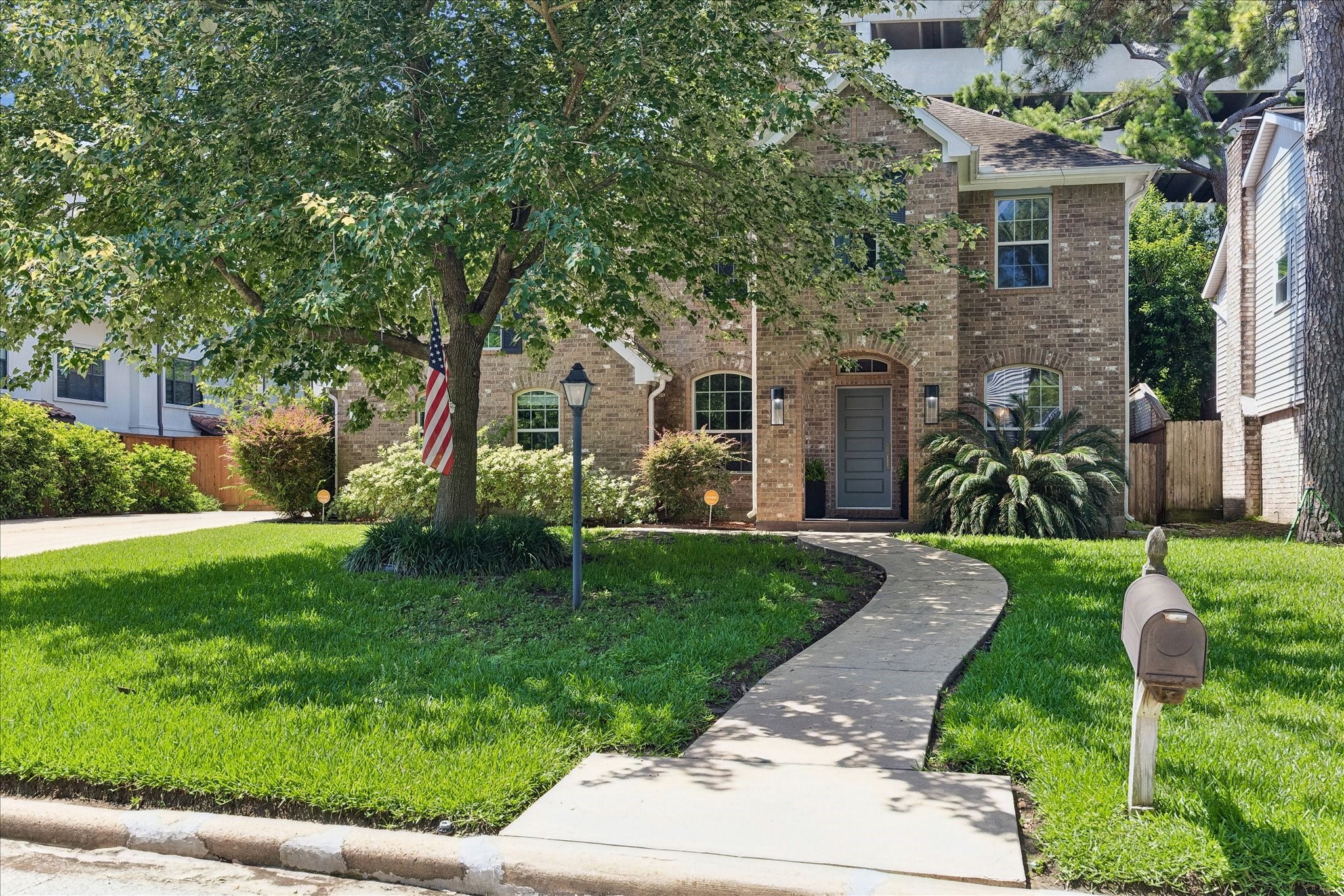 14855 Perthshire Road Houston, TX 77079 - Photo 6 of 43