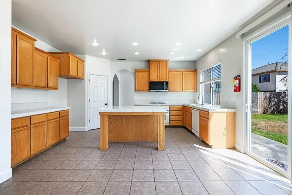 $588,000 | 7087 East Fedora Avenue, Fresno, CA 93737