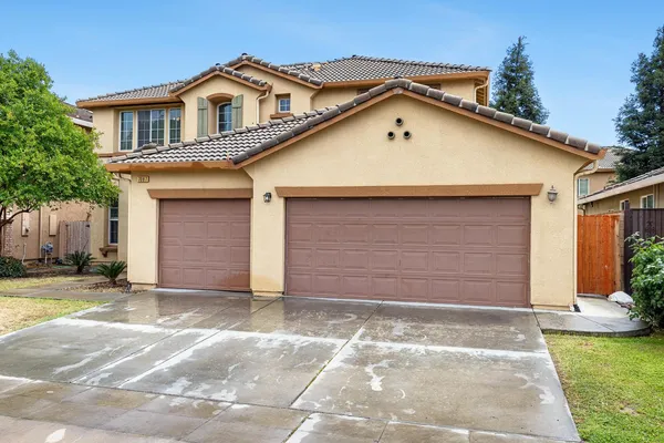 $588,000 | 7087 East Fedora Avenue, Fresno, CA 93737