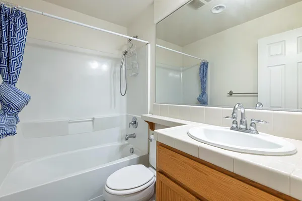 $588,000 | 7087 East Fedora Avenue, Fresno, CA 93737