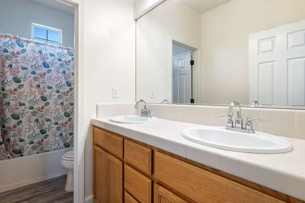 $588,000 | 7087 East Fedora Avenue, Fresno, CA 93737