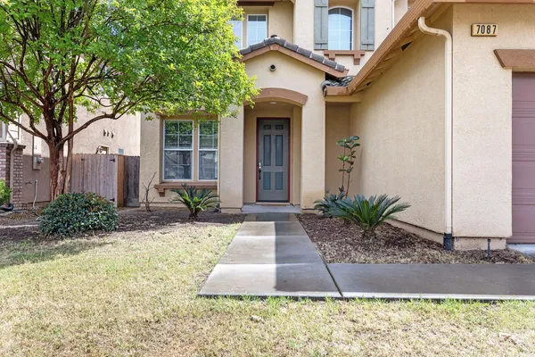 $588,000 | 7087 East Fedora Avenue, Fresno, CA 93737