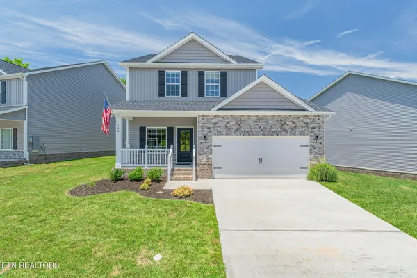 $409,900 | 102 East Fortenberry, Oak Ridge, TN 37830