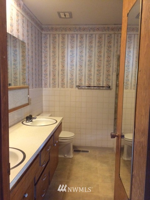 11734 Southeast 167th Street Renton, WA 98058 - Photo 10 of 15 Gallery Image 10