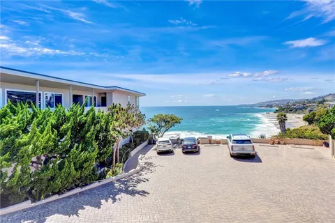 $2,498,000 | 31561 Table Rock Drive, Unit 418, Laguna Beach, CA 92651