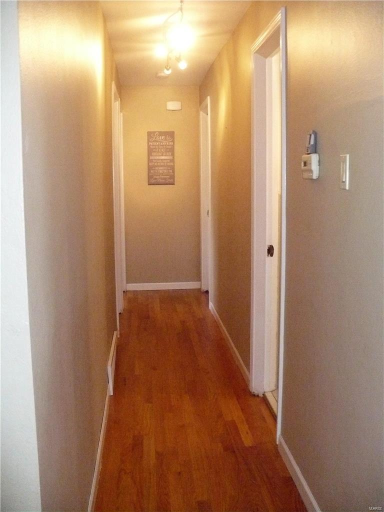 2519 Rolens Drive St. Louis, MO 63129 - Photo 12 of 33 Gallery Image 12