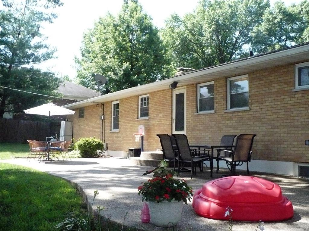 2519 Rolens Drive St. Louis, MO 63129 - Photo 27 of 33 Gallery Image 27