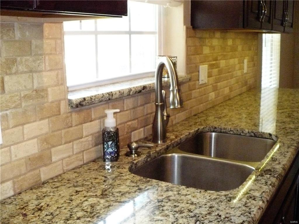 2519 Rolens Drive St. Louis, MO 63129 - Photo 8 of 33 Gallery Image 8