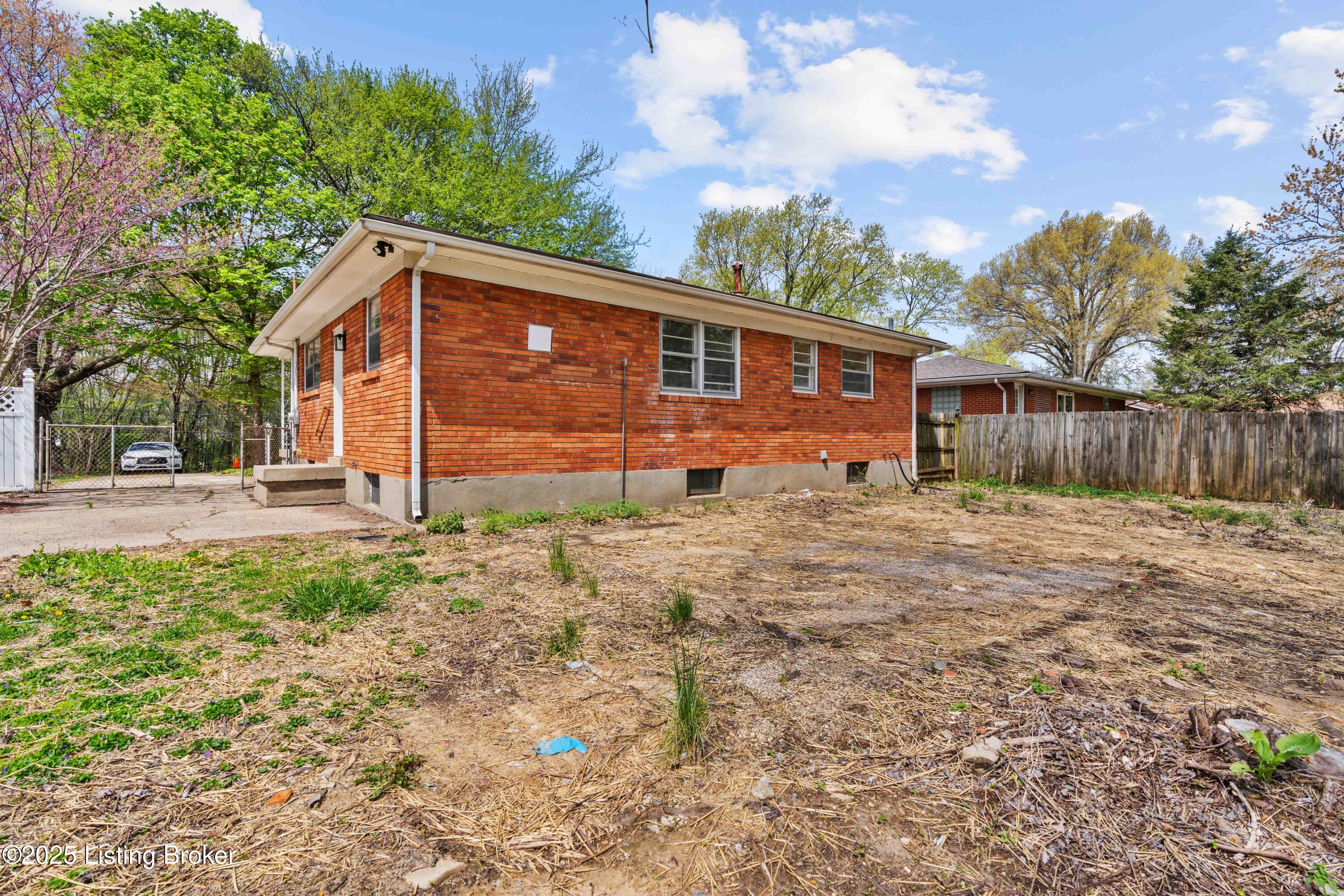 7131 Cane Run Road Louisville, KY 40258 - Photo 32 of 33 DON00231