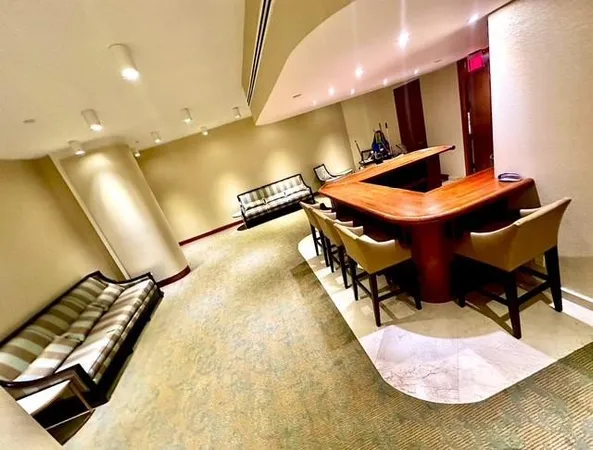 $2,300 | 19355 Turnberry Way, Unit 24C, Miami, FL 33180