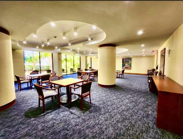 $2,300 | 19355 Turnberry Way, Unit 24C, Miami, FL 33180