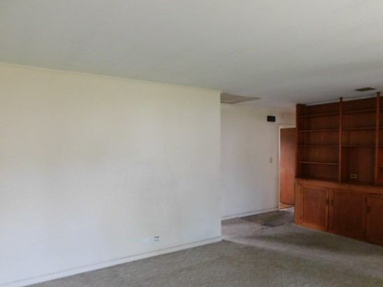179 George Road Wheeling, IL 60090 - Photo 4 of 12 a view of an empty room