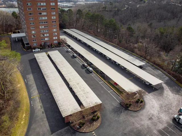 $280,000 | 1414 Continental Drive, Unit 308, Chattanooga, TN 37405