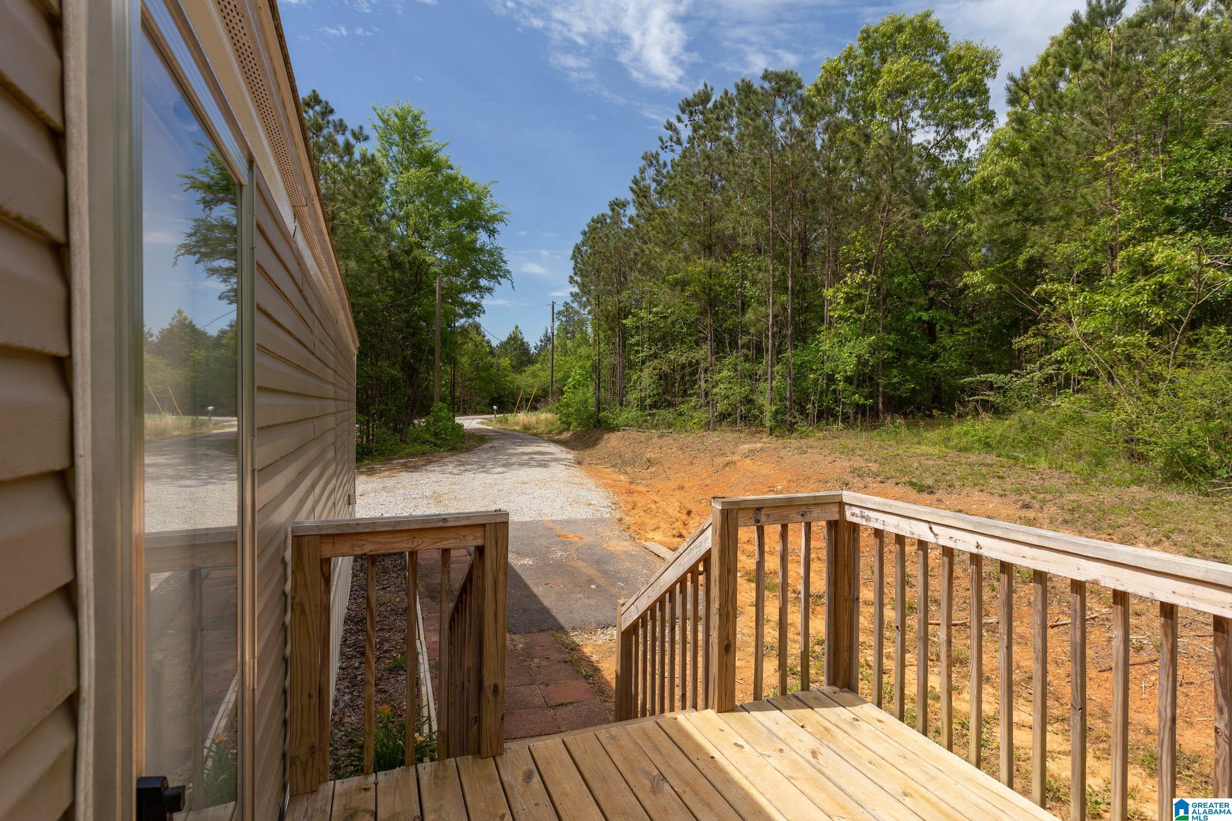 1943 Winchester Road Anniston, AL 36201 - Photo 2 of 34