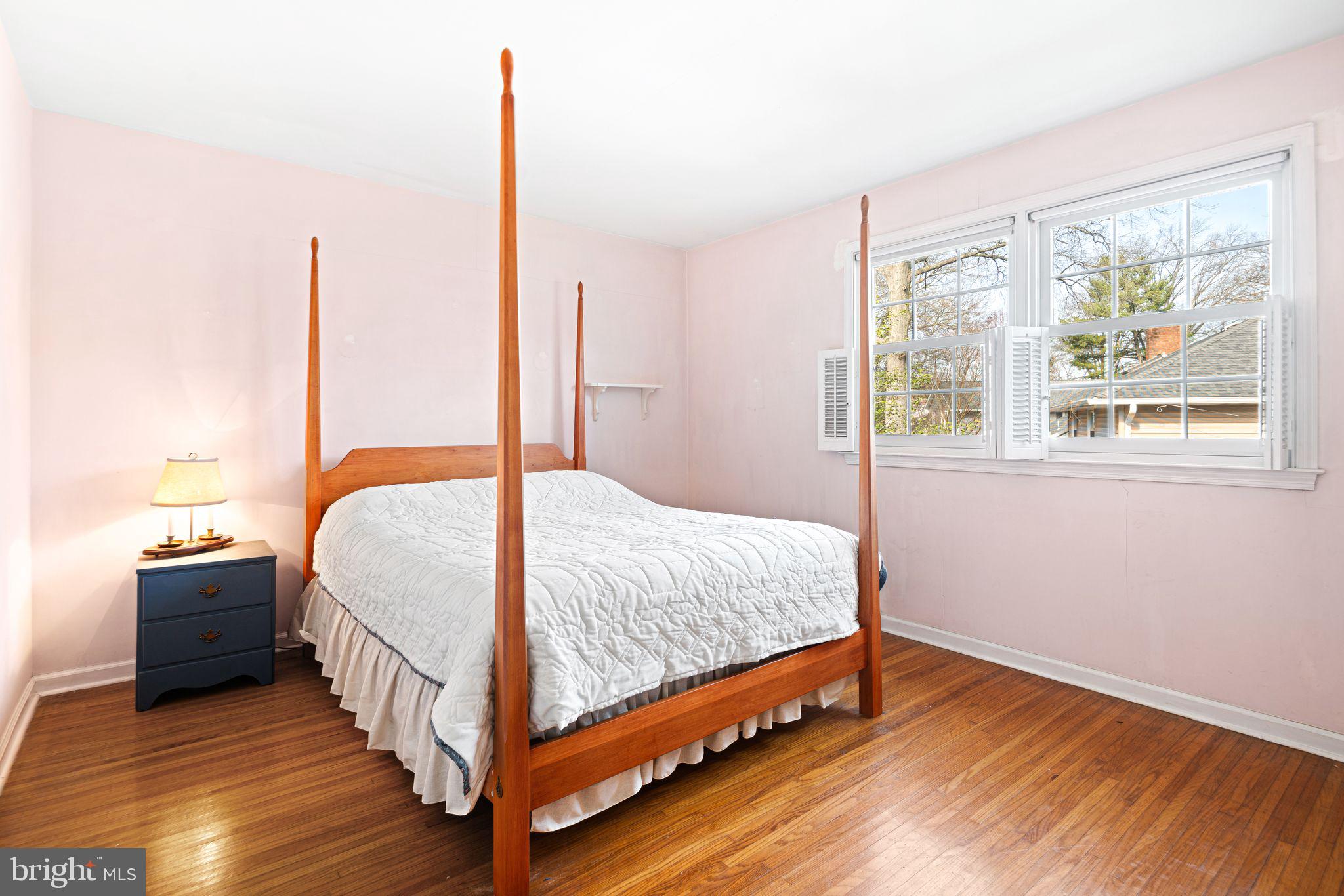 2809 Hunterdon Drive Cinnaminson, NJ 08077 - Photo 20 of 31 a bedroom with a bed and window