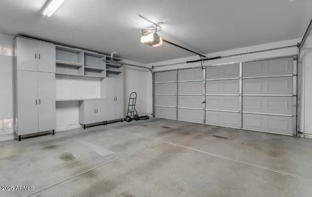 a view of a garage room