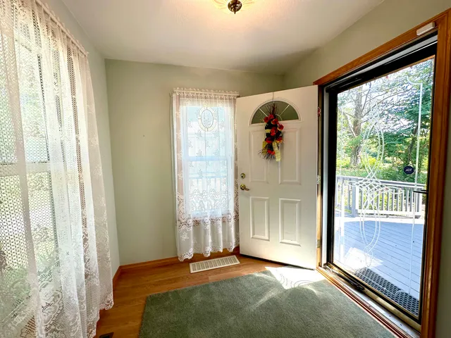 $550,000 | 1184 Il Rte 10, Monticello, IL 61856