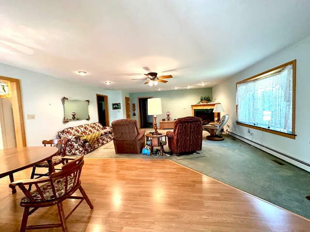 $550,000 | 1184 Il Rte 10, Monticello, IL 61856