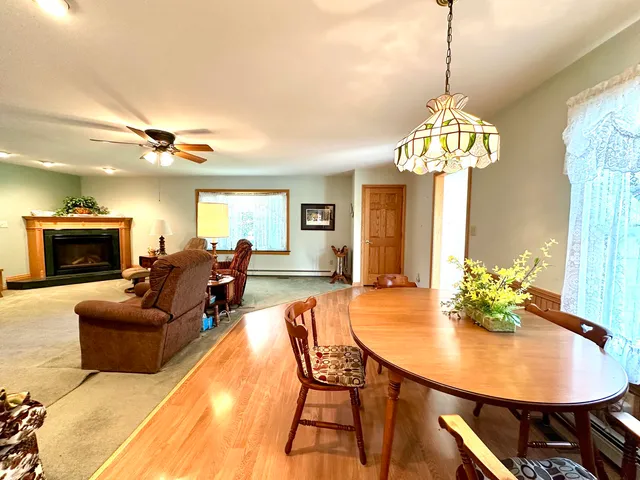 $550,000 | 1184 Il Rte 10, Monticello, IL 61856