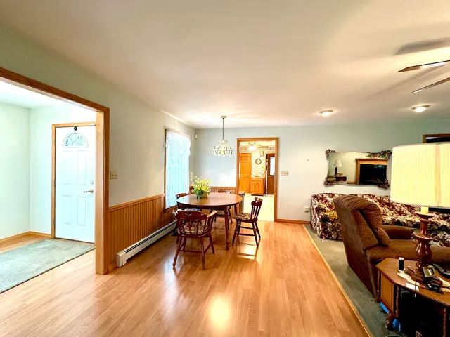 $550,000 | 1184 Il Rte 10, Monticello, IL 61856