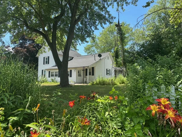 $550,000 | 1184 Il Rte 10, Monticello, IL 61856