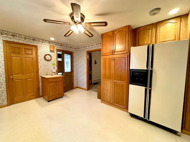 $550,000 | 1184 Il Rte 10, Monticello, IL 61856