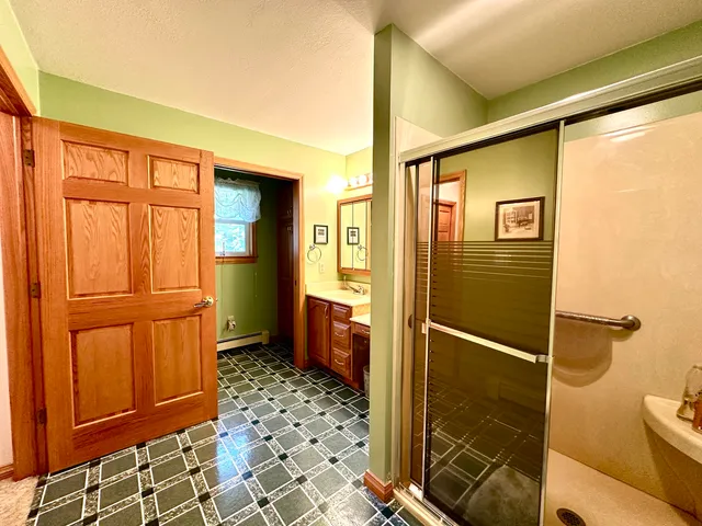 $550,000 | 1184 Il Rte 10, Monticello, IL 61856