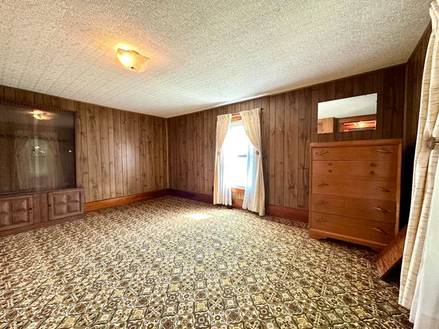 $550,000 | 1184 Il Rte 10, Monticello, IL 61856