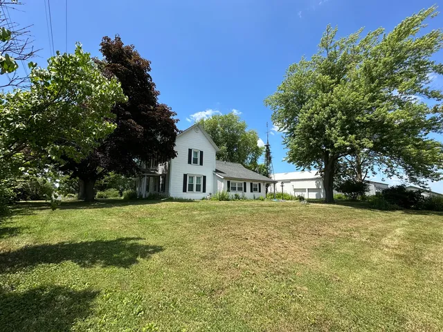 $550,000 | 1184 Il Rte 10, Monticello, IL 61856