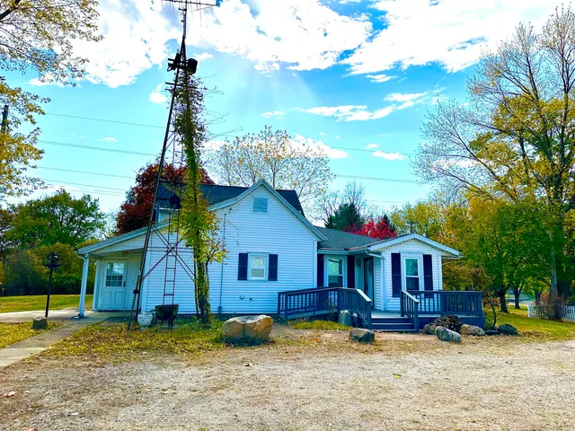 $550,000 | 1184 Il Rte 10, Monticello, IL 61856