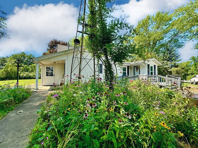 $550,000 | 1184 Il Rte 10, Monticello, IL 61856