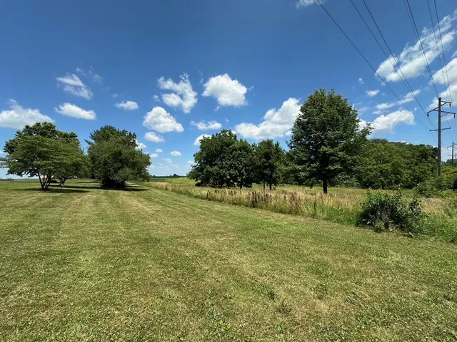 $550,000 | 1184 Il Rte 10, Monticello, IL 61856