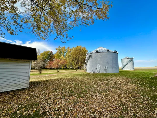 $550,000 | 1184 Il Rte 10, Monticello, IL 61856