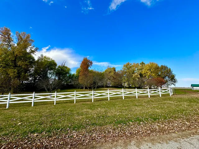 $550,000 | 1184 Il Rte 10, Monticello, IL 61856