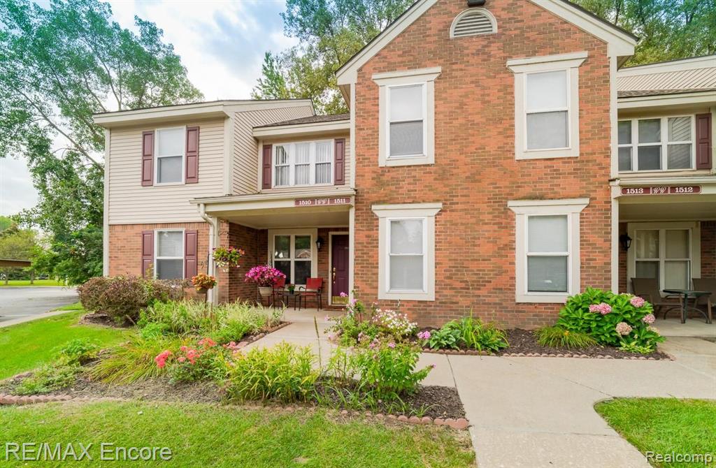 1510 Porter Circle Rochester Hills, MI 48307 - Photo 1 of 28
