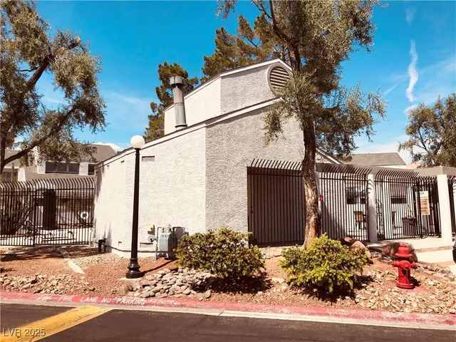 $1,395 | 5521 Orchard Lane, Las Vegas, NV 89110