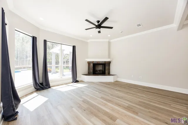 $735,000 | 25798 Highway 42, Holden, LA 70744