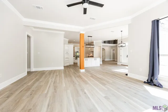 $735,000 | 25798 Highway 42, Holden, LA 70744