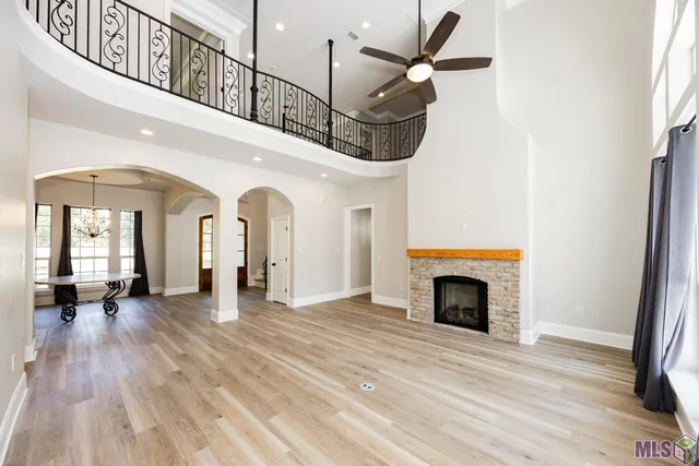 $735,000 | 25798 Highway 42, Holden, LA 70744