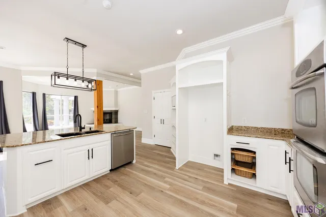 $735,000 | 25798 Highway 42, Holden, LA 70744