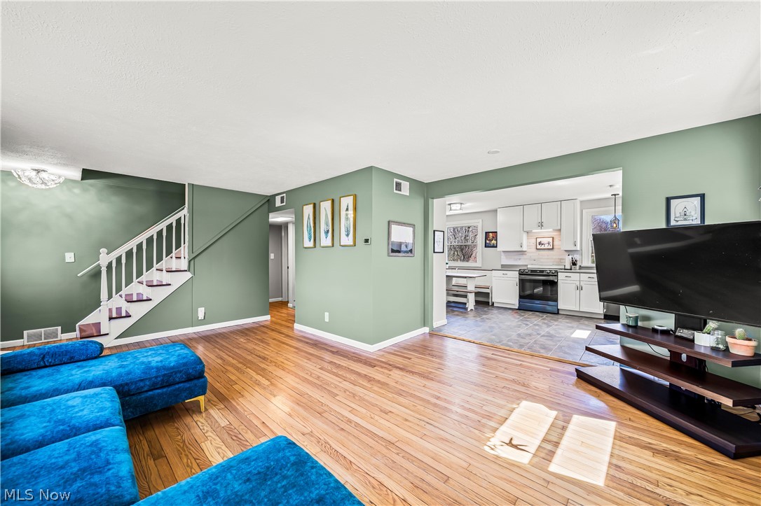 6139 Sidley Road Thompson, OH 44086 - Photo 5 of 31 Gallery Image 5