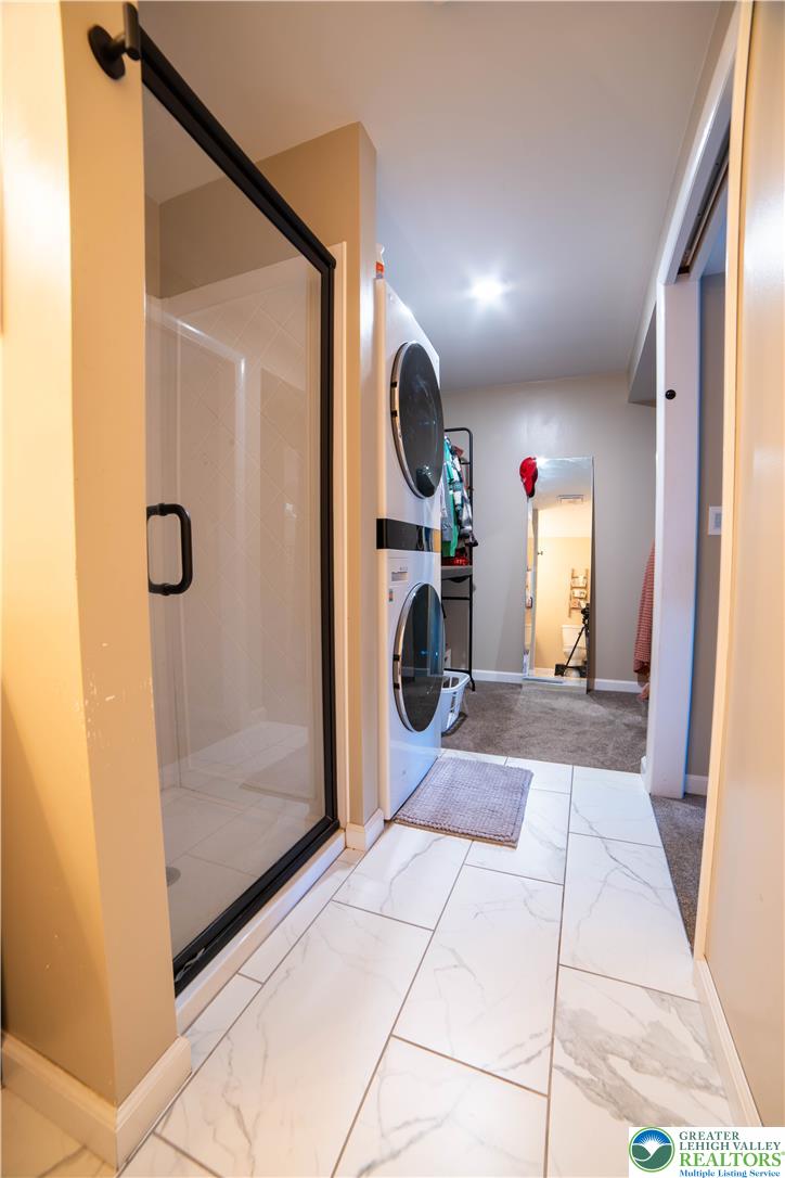 3360 Woodlea Road Orefield, PA 18069 - Photo 25 of 28 a view of living room washer and dryer