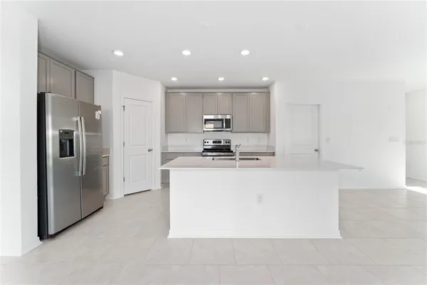 $2,200 | 606 Bell Prairie Circle, Lake Wales, FL 33859