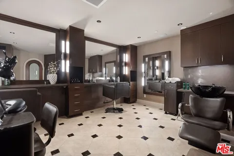 $6,399,000 | 6882 Arizona Avenue, Los Angeles, CA 90045